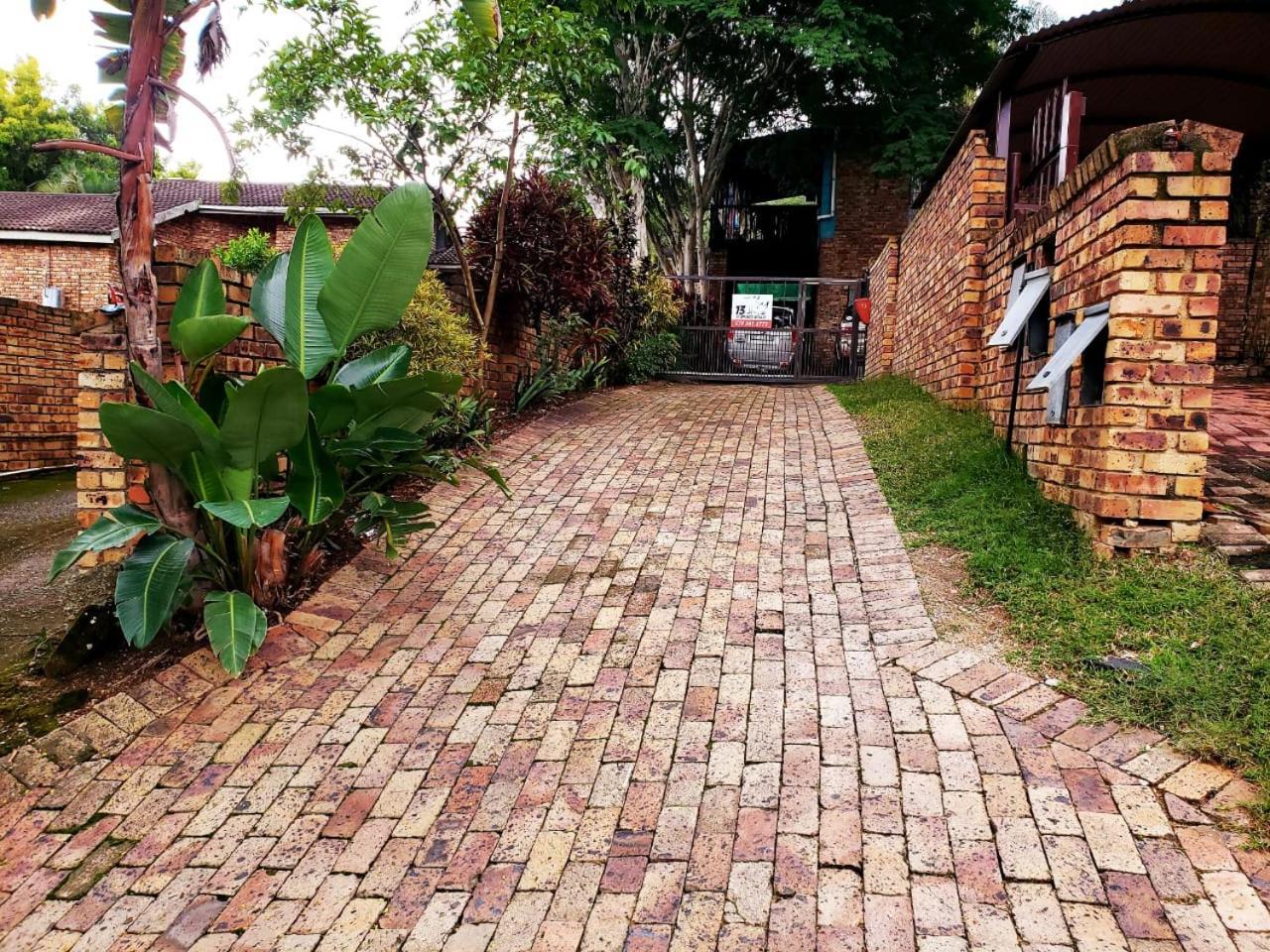 13 @ Rhinoroad Nelspruit Apartment Mbombela Екстериор снимка