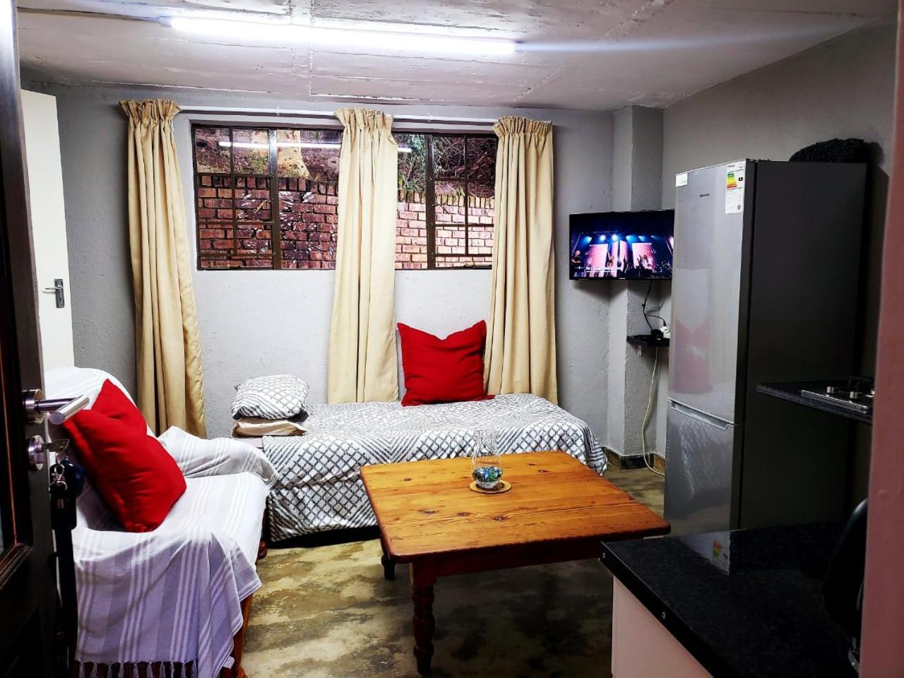 13 @ Rhinoroad Nelspruit Apartment Mbombela Екстериор снимка