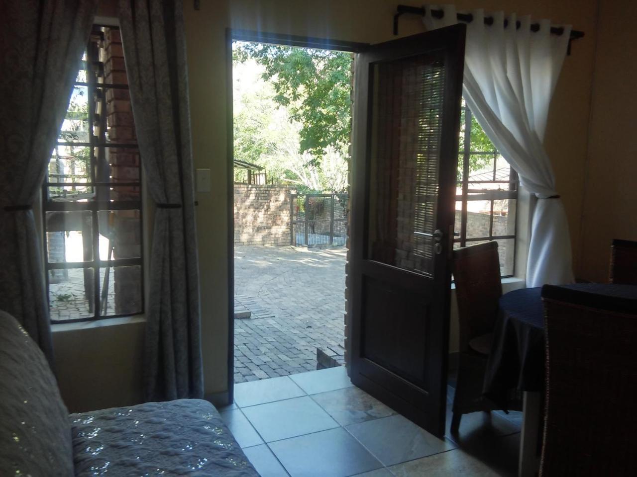 13 @ Rhinoroad Nelspruit Apartment Mbombela Екстериор снимка
